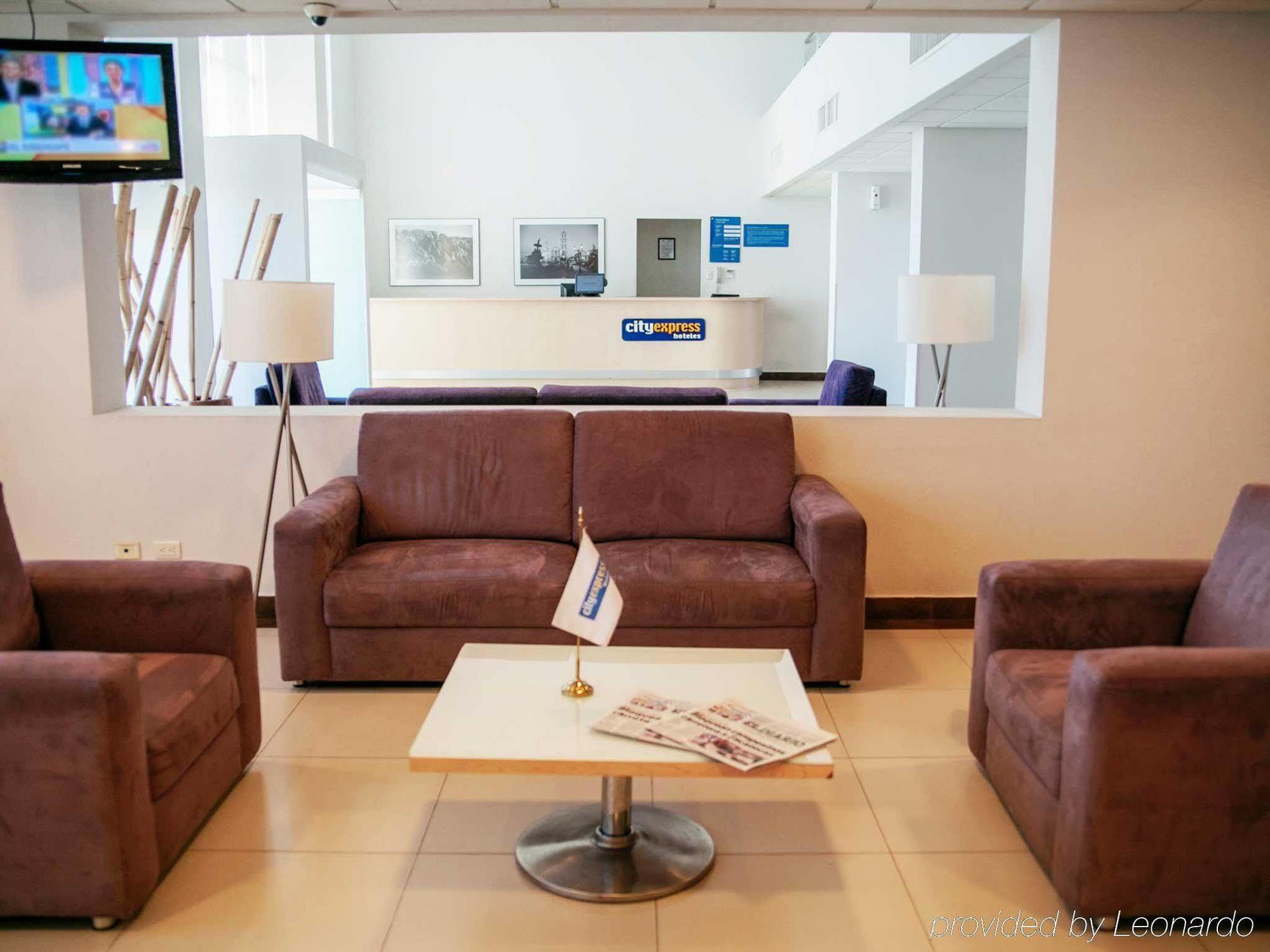 City Express By Marriott Saltillo Sur Bagian luar foto